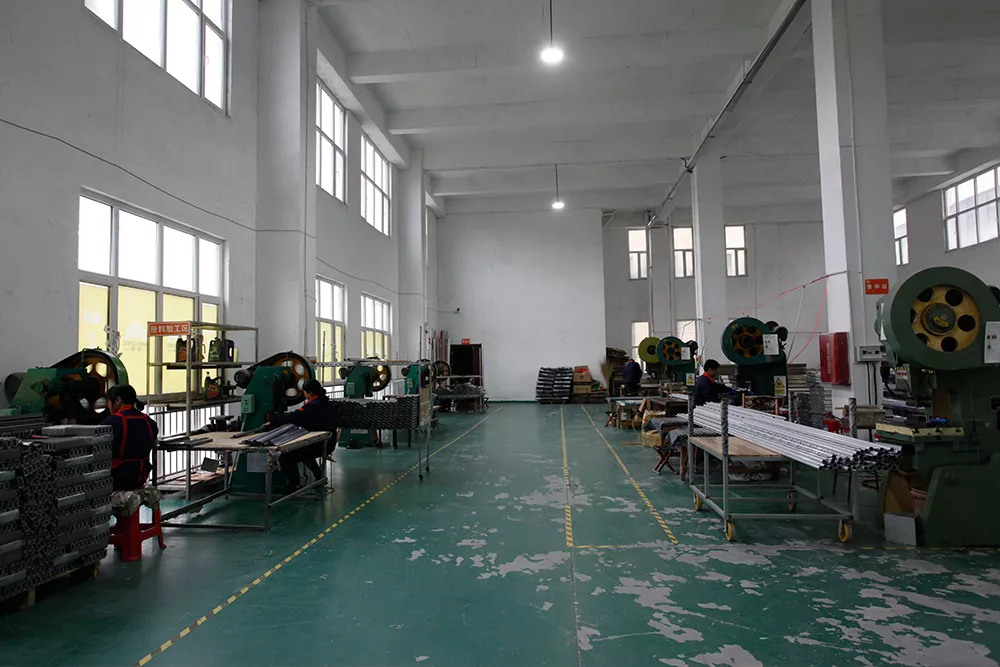 型材加工车间